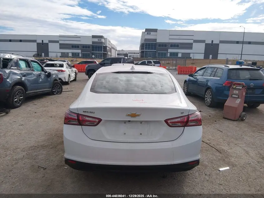 2022 CHEVROLET MALIBU FWD LT