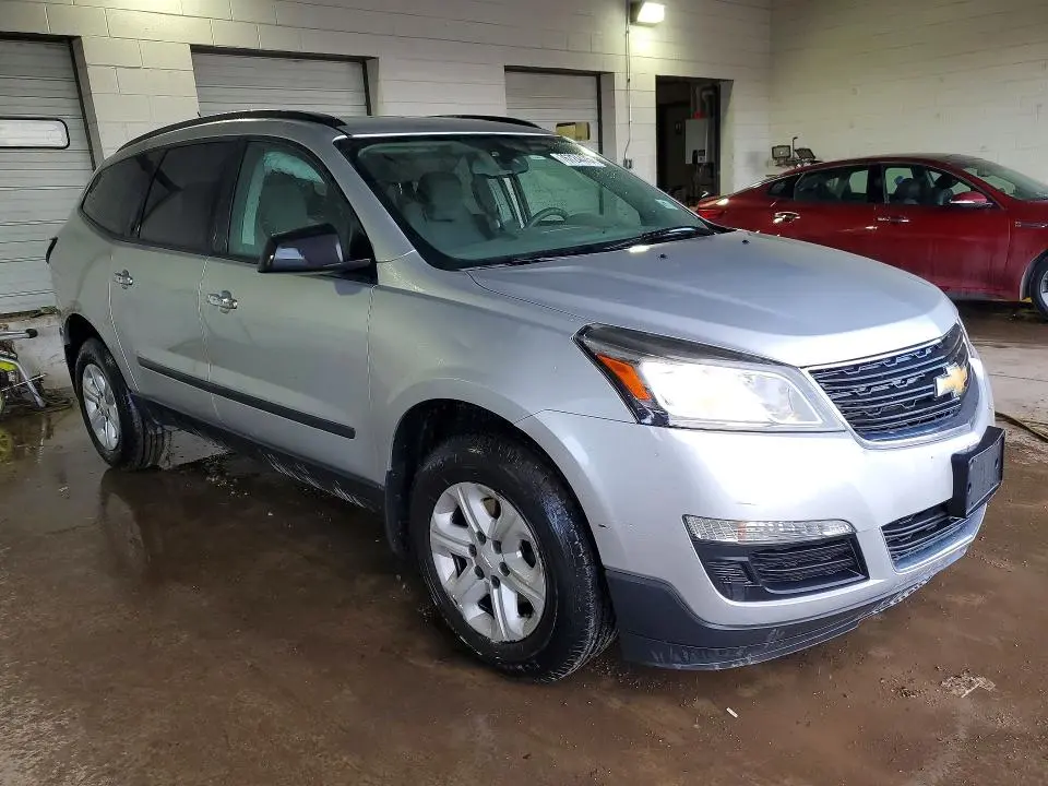 2017 CHEVROLET TRAVERSE LS  
