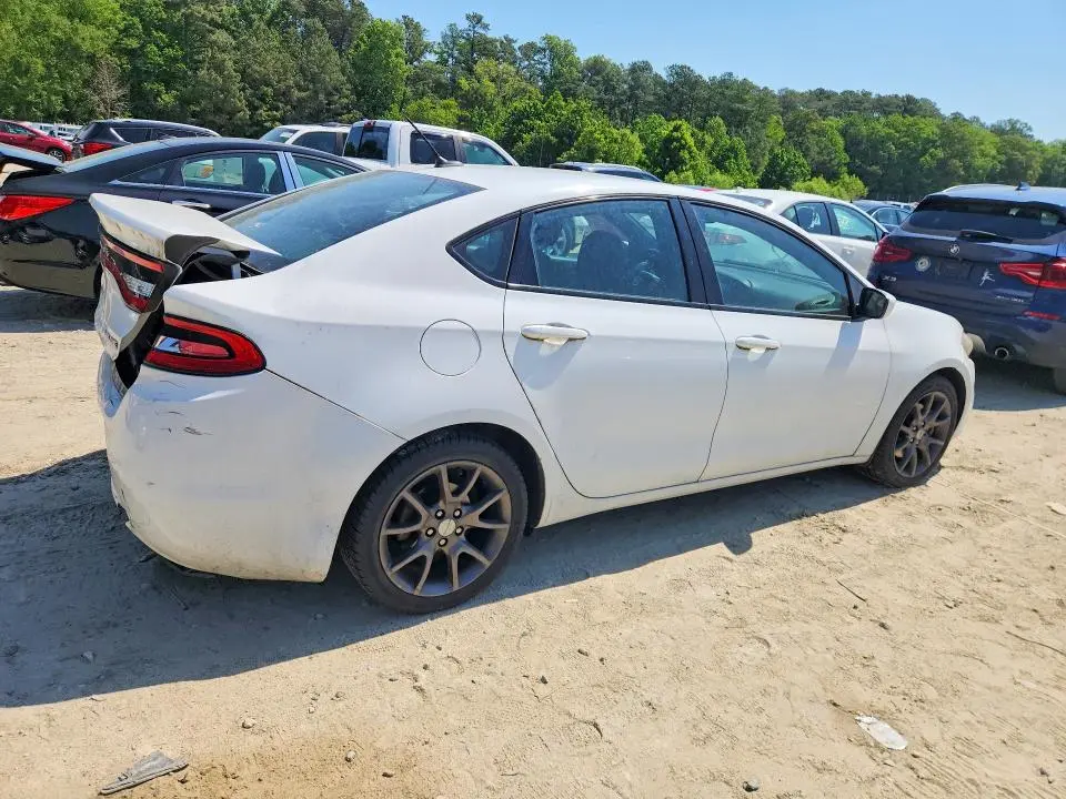 2015 DODGE DART SXT  