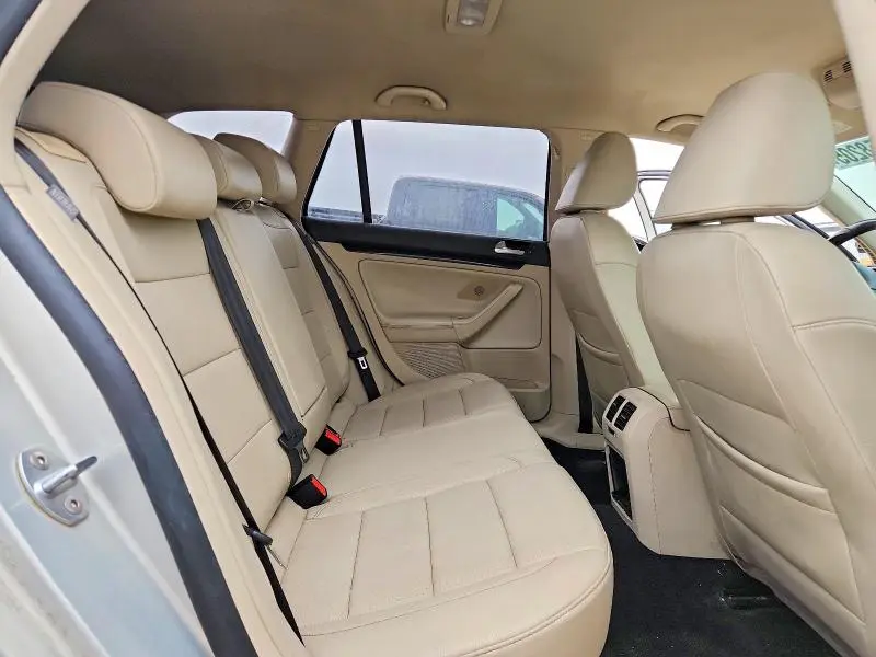 2010 VOLKSWAGEN JETTA TDI  