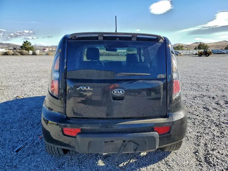 2010 KIA SOUL +  