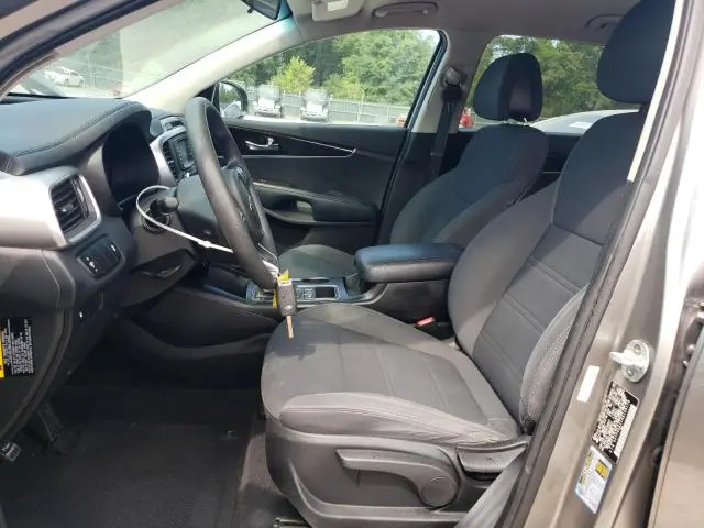 2017 KIA SORENTO LX  