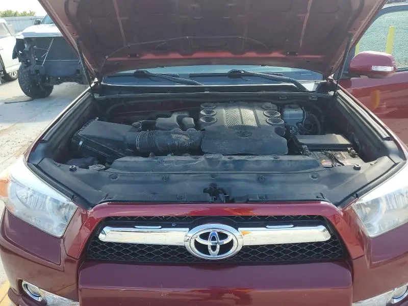 2013 TOYOTA 4RUNNER SR5  