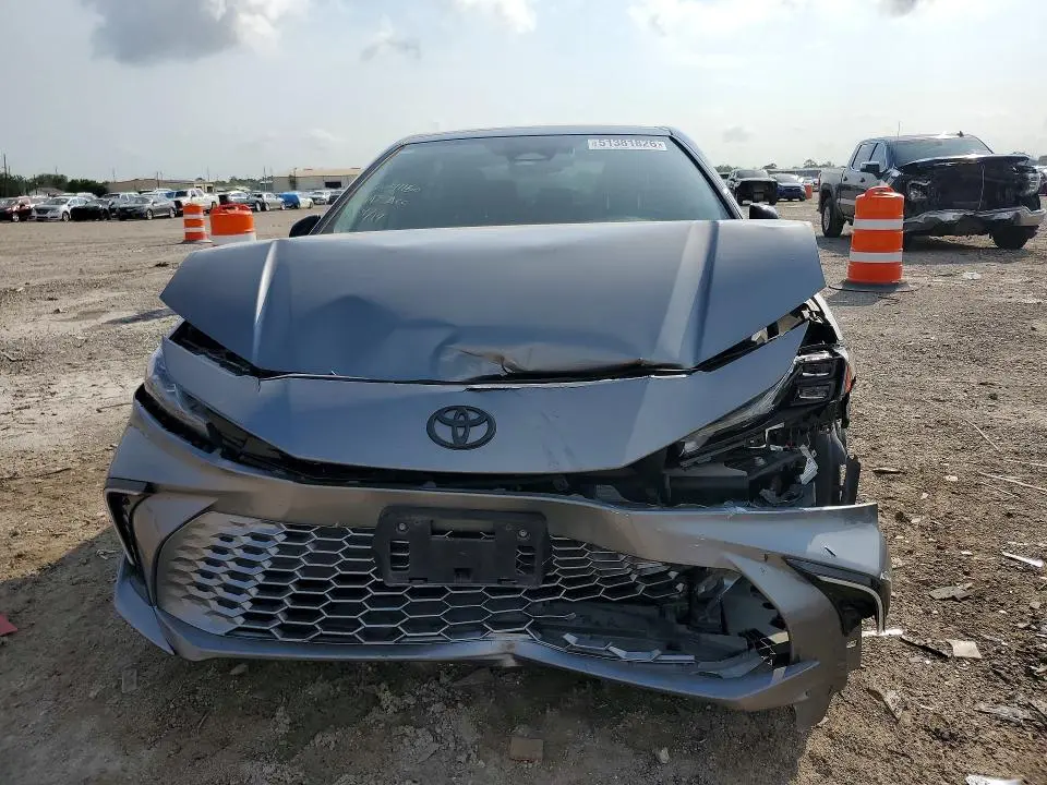 2025 TOYOTA CAMRY XSE  