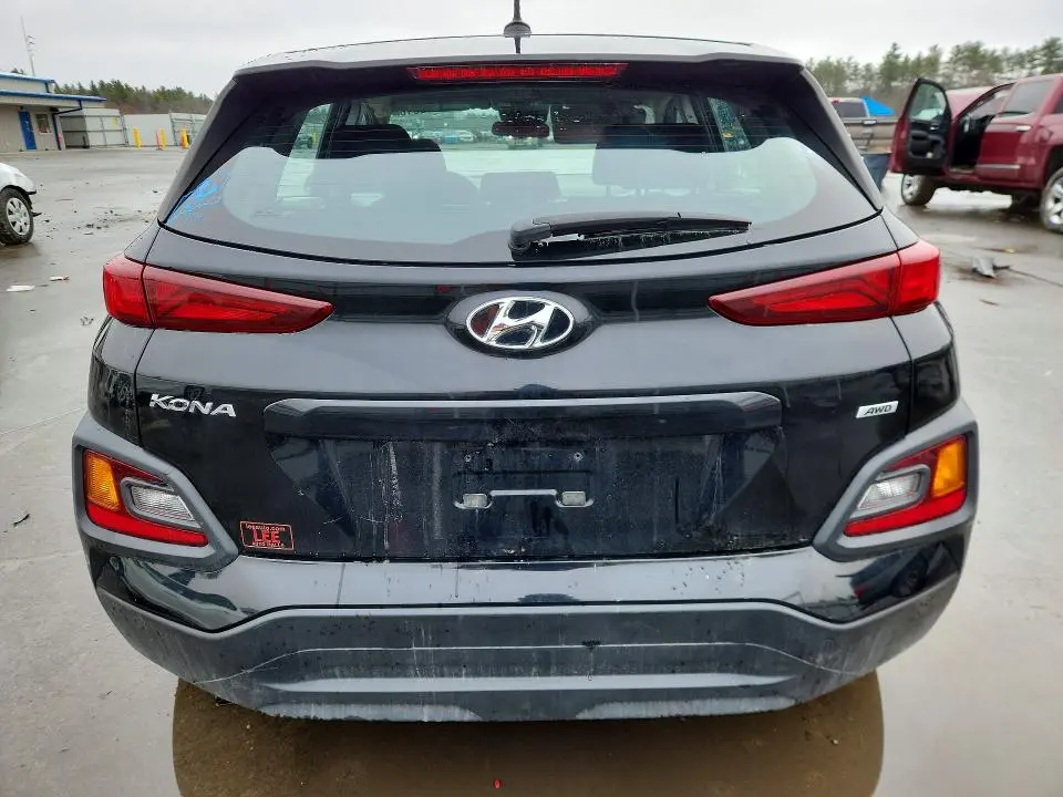 2020 HYUNDAI KONA SE  
