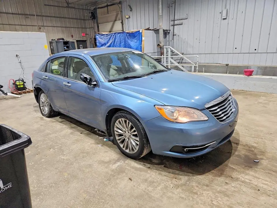 2011 CHRYSLER 200 LIMITED  