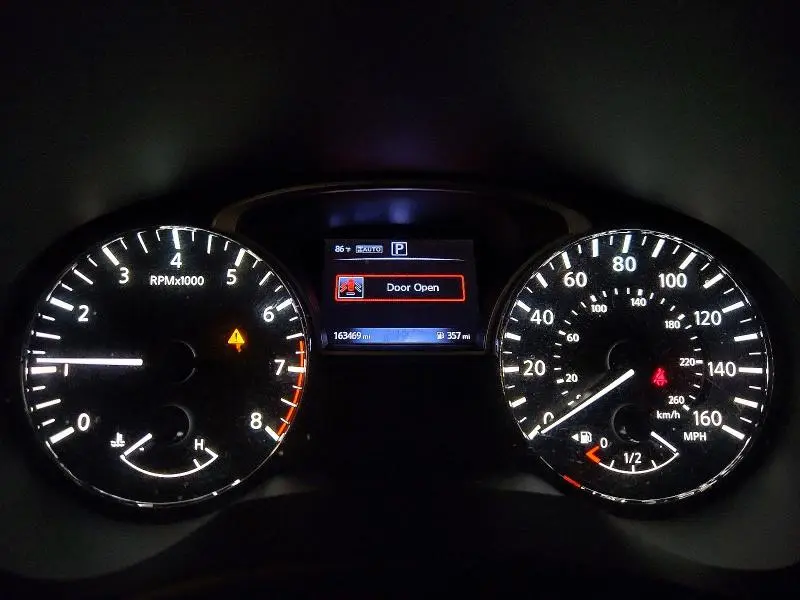 2017 NISSAN PATHFINDER SV  