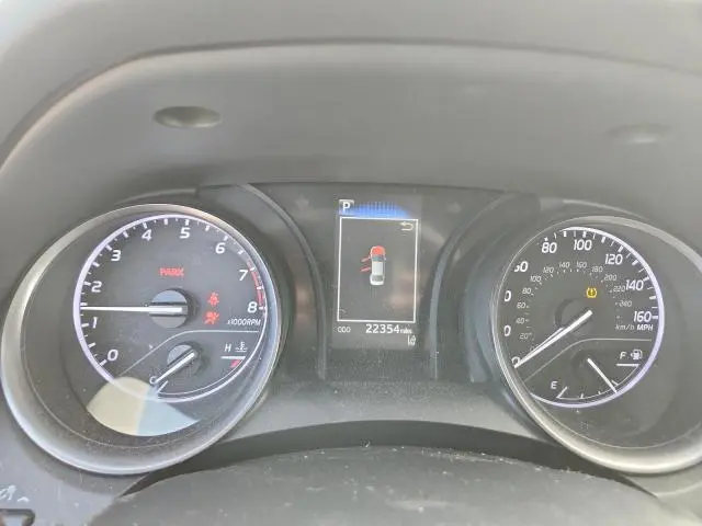 2021 TOYOTA CAMRY SE  