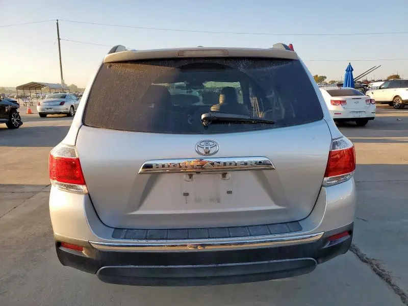 2011 TOYOTA HIGHLANDER LIMITED  