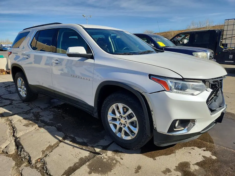 2021 CHEVROLET TRAVERSE LT  