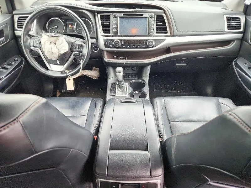2018 TOYOTA HIGHLANDER XLE  
