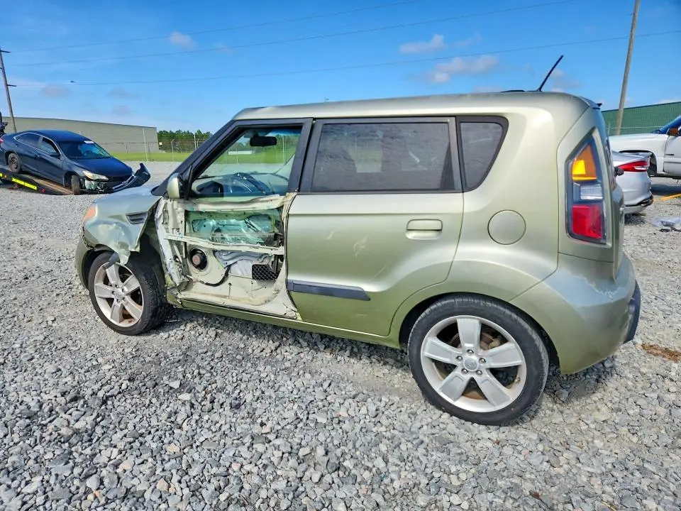 2010 KIA SOUL +  