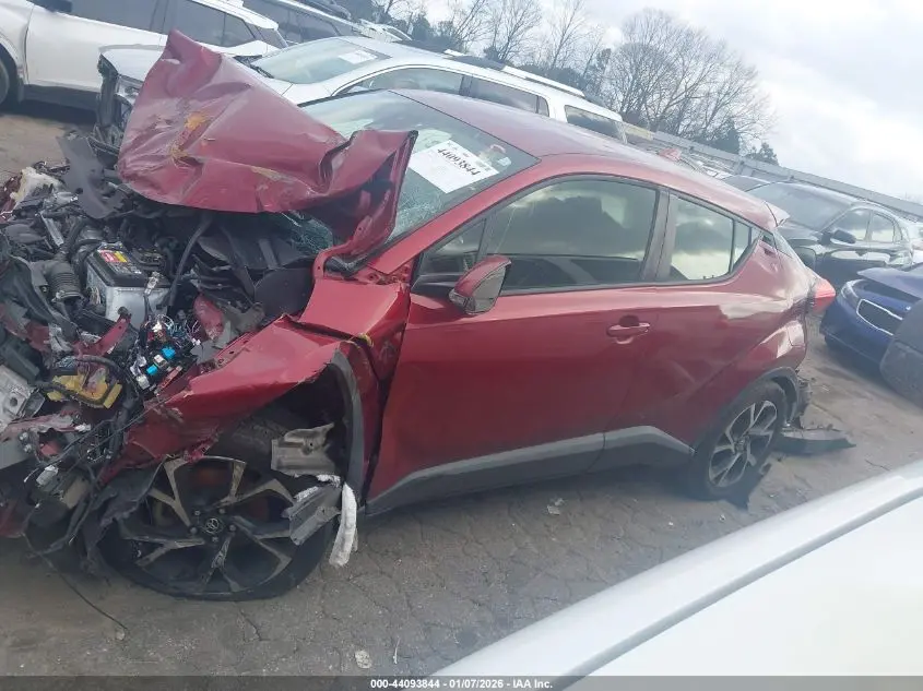 2018 TOYOTA C-HR XLE