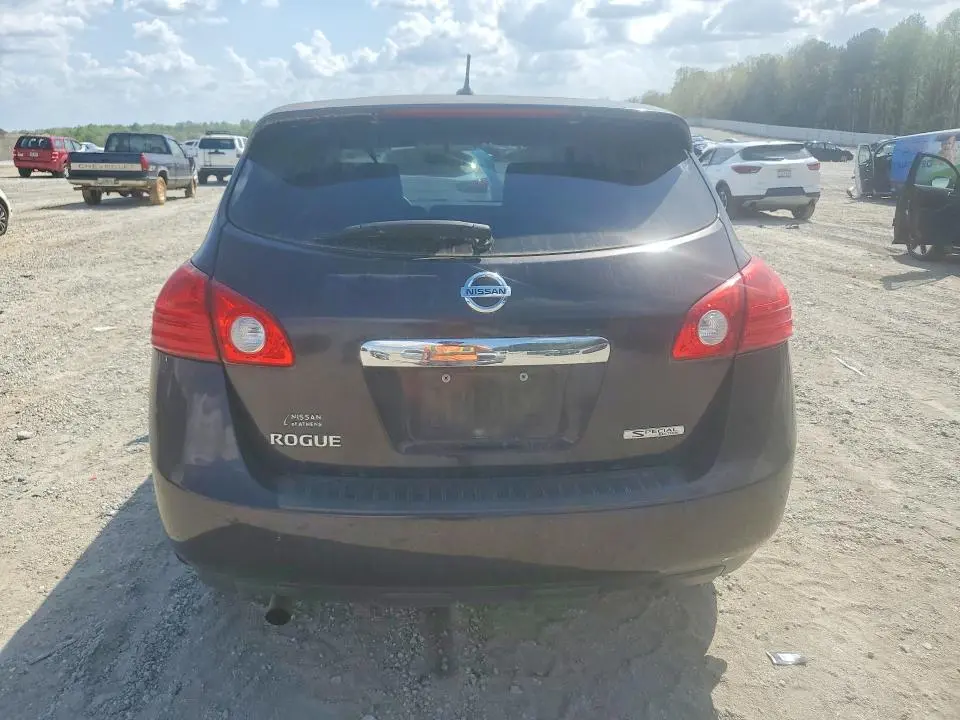 2013 NISSAN ROGUE S  