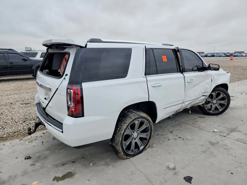2016 GMC YUKON DENALI  