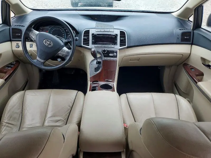 2010 TOYOTA VENZA   