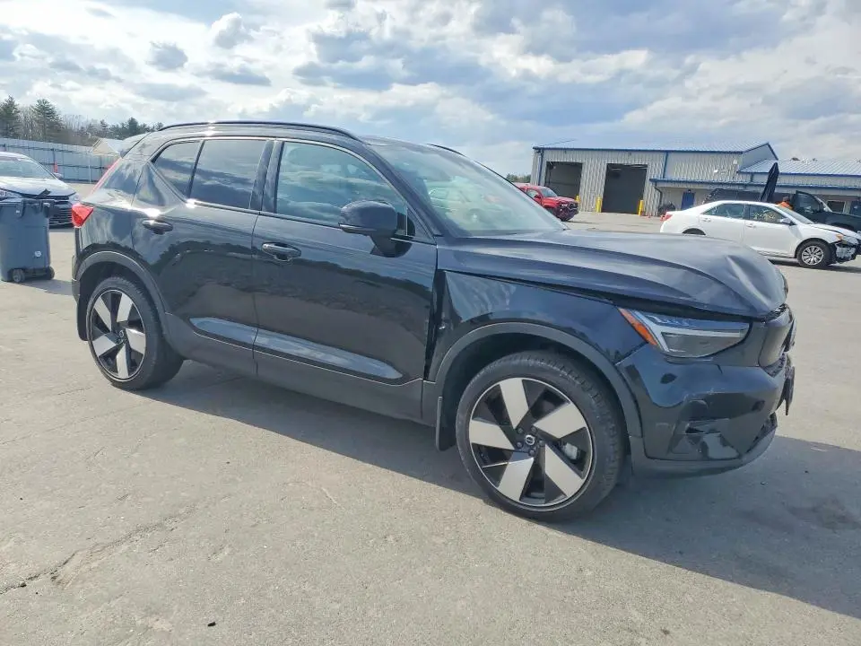 2024 VOLVO XC40 RECHARGE ULTIMATE  