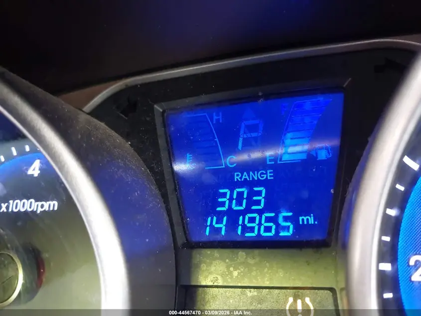 2015 HYUNDAI TUCSON SE