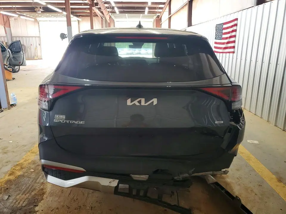 2025 KIA SPORTAGE LX  