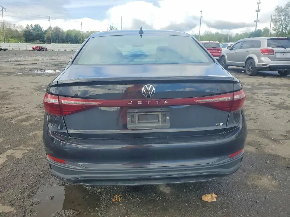 2025 VOLKSWAGEN JETTA SE  