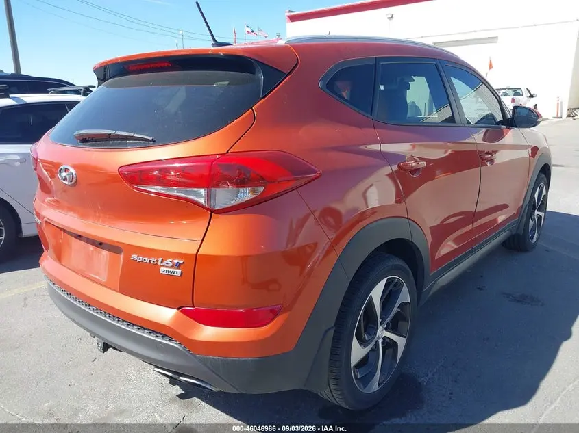 2016 HYUNDAI TUCSON SPORT