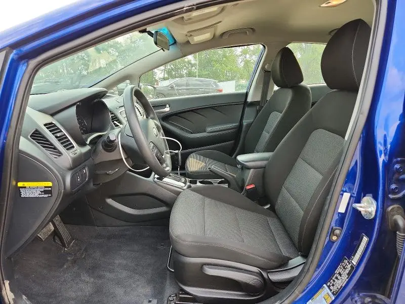 2018 KIA FORTE LX  