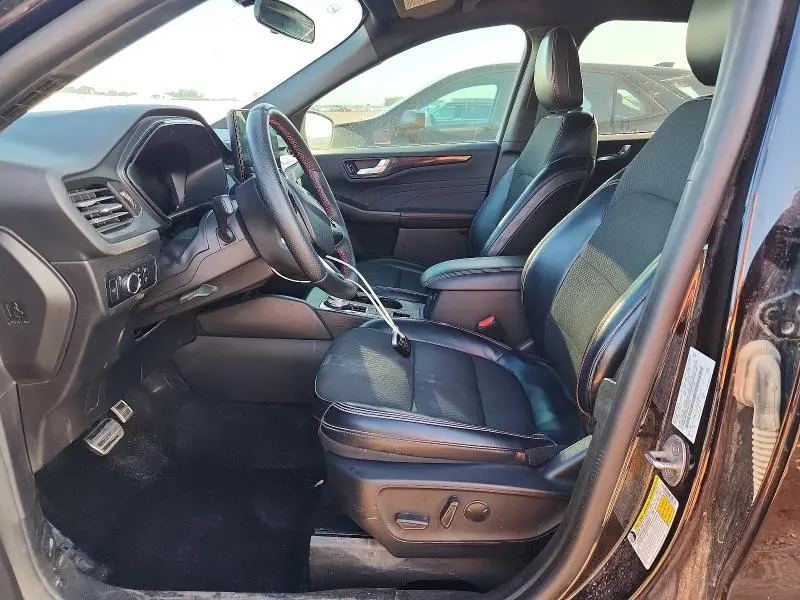 2024 FORD ESCAPE ST LINE  