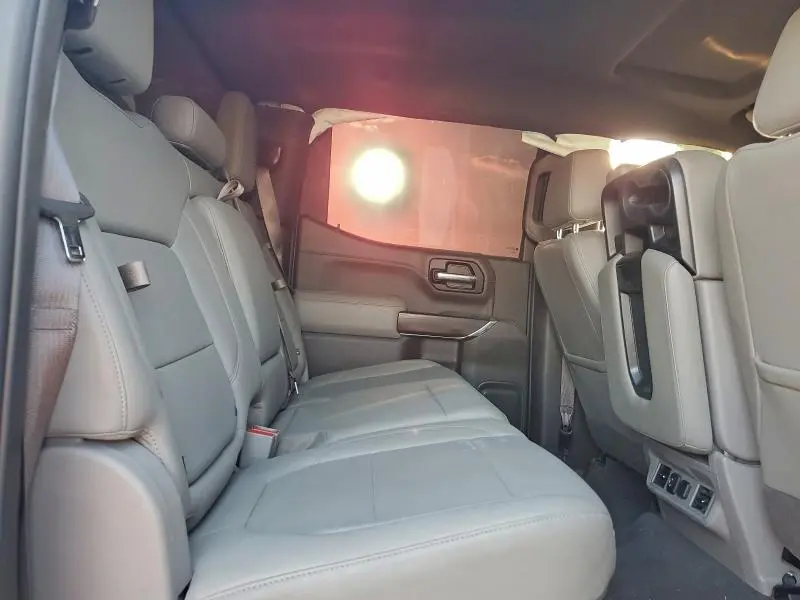 2021 GMC SIERRA K1500 SLT  