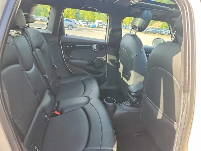 2015 MINI COOPER   
