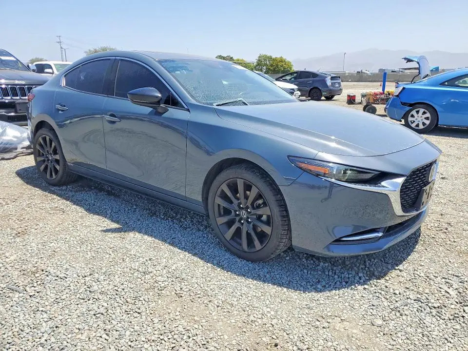 2022 MAZDA 3 PREMIUM PLUS  