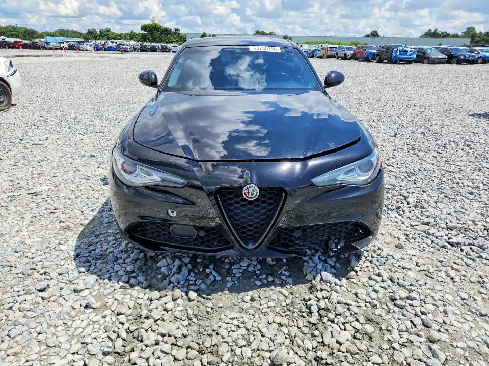 2021 ALFA ROMEO GIULIA SPORT  