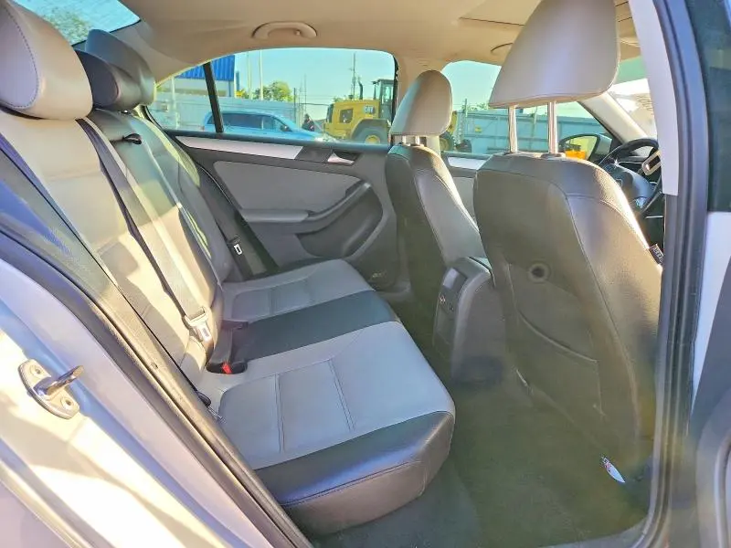 2013 VOLKSWAGEN JETTA HYBRID  