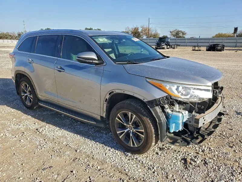 2016 TOYOTA HIGHLANDER XLE  