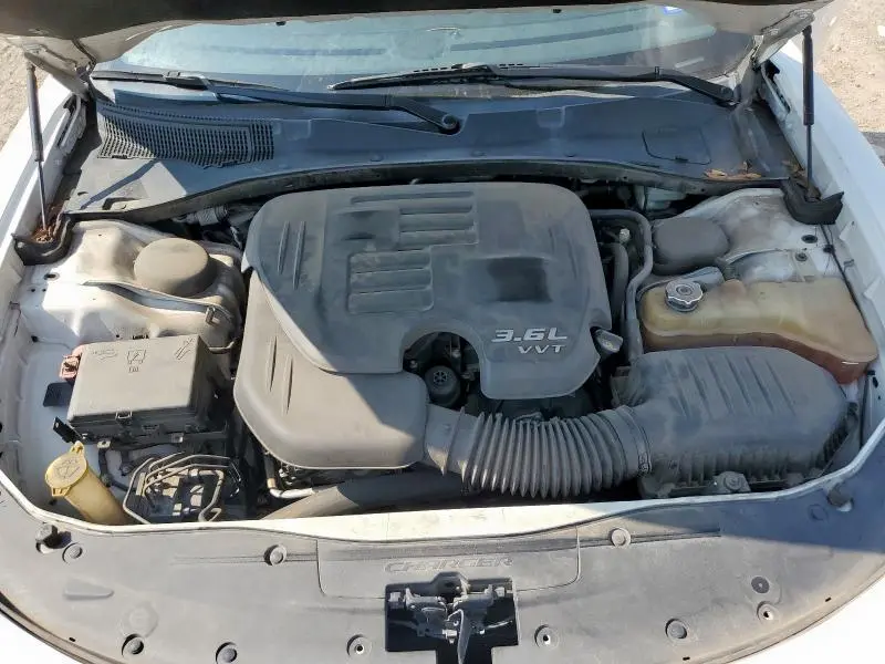 2015 DODGE CHARGER SE  