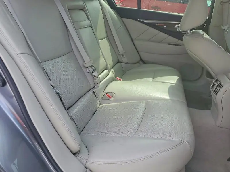 2018 INFINITI Q50 LUXE  