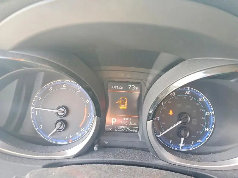 2015 TOYOTA COROLLA S PLUS  