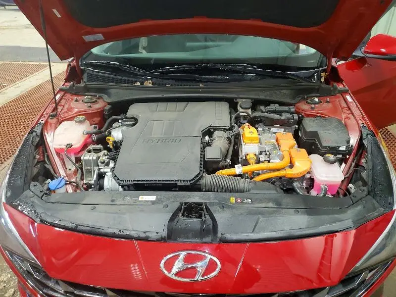 2022 HYUNDAI ELANTRA   