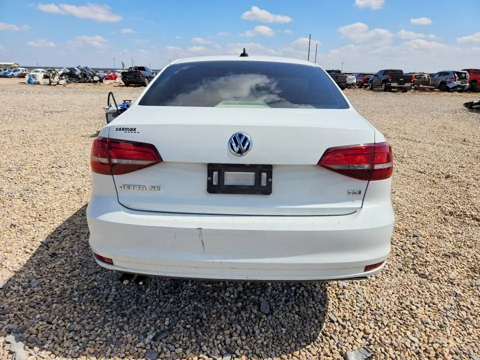 2017 VOLKSWAGEN JETTA SE  