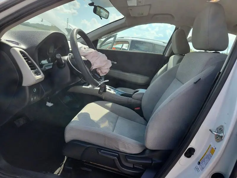 2022 HONDA HR-V LX  