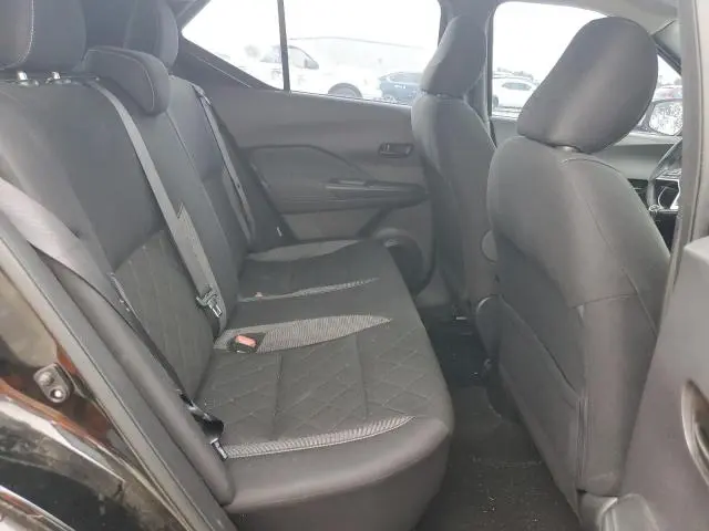 2020 NISSAN KICKS S  