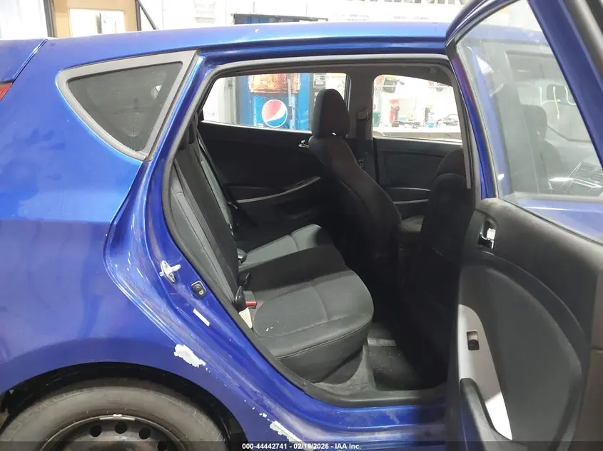 2012 HYUNDAI ACCENT SE