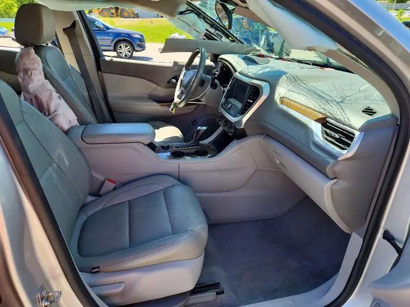 2017 GMC ACADIA SLE  