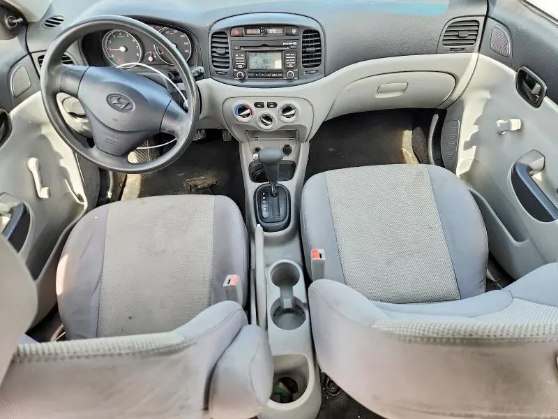 2011 HYUNDAI ACCENT GLS  