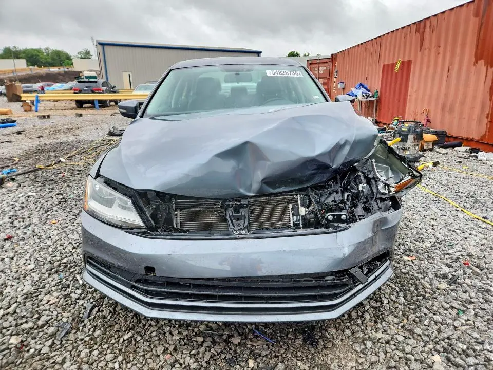 2017 VOLKSWAGEN JETTA SE  