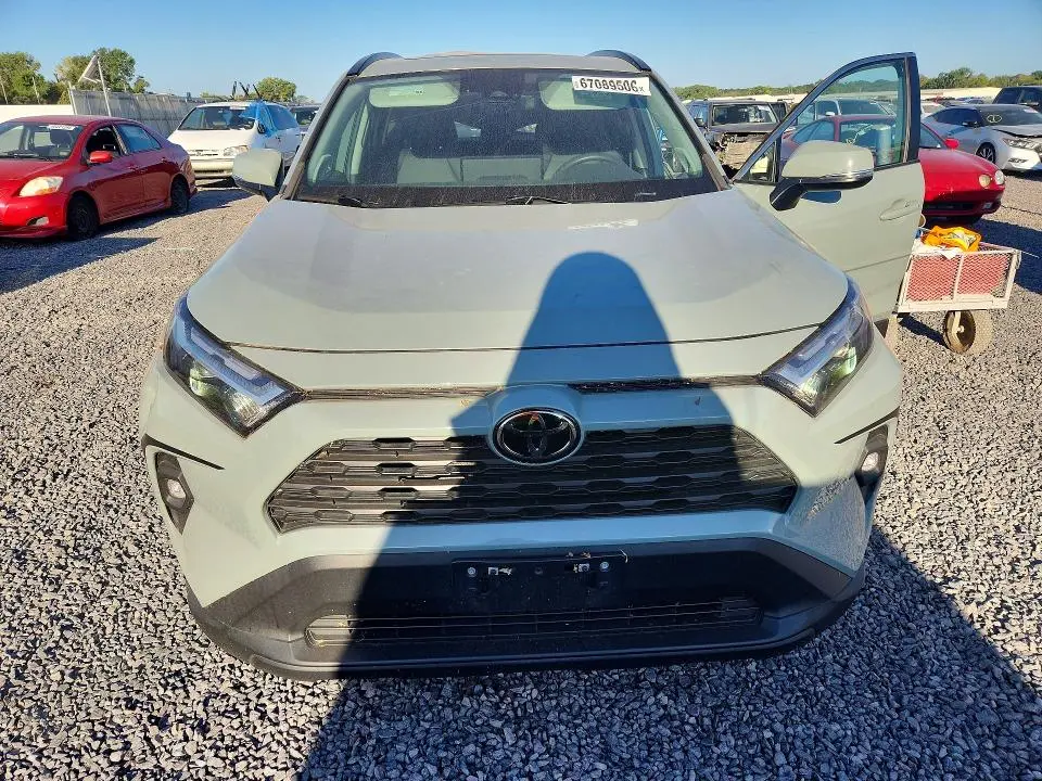 2023 TOYOTA RAV4 XLE PREMIUM  