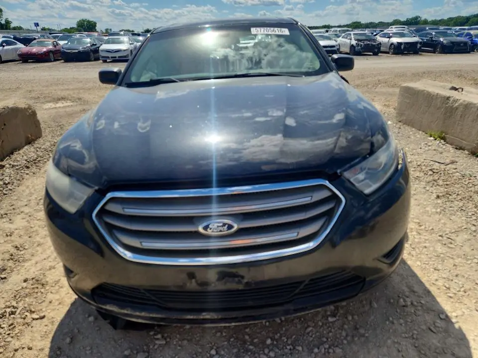 2013 FORD TAURUS SE  