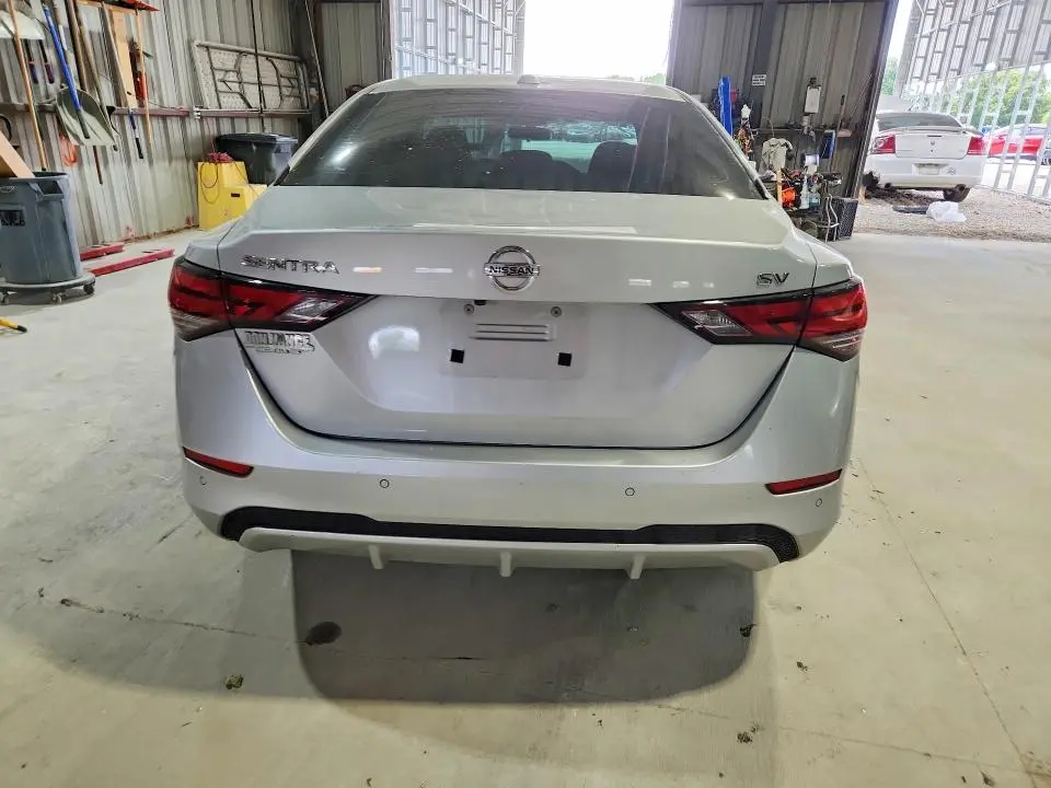 2021 NISSAN SENTRA SV  