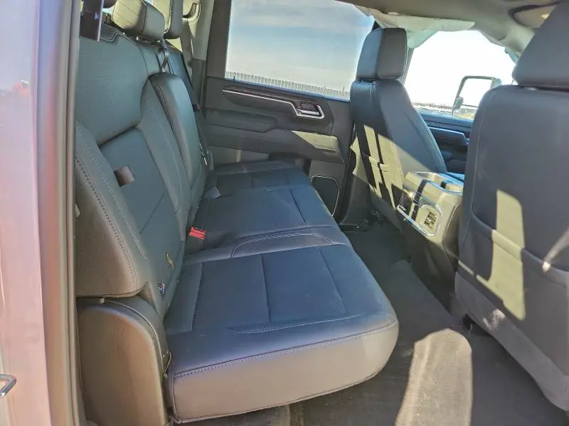 2025 GMC SIERRA K2500 SLT  