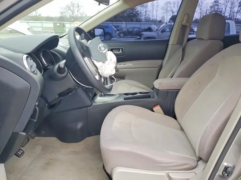2010 NISSAN ROGUE S  