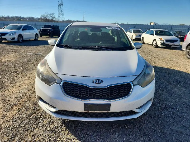 2016 KIA FORTE LX  
